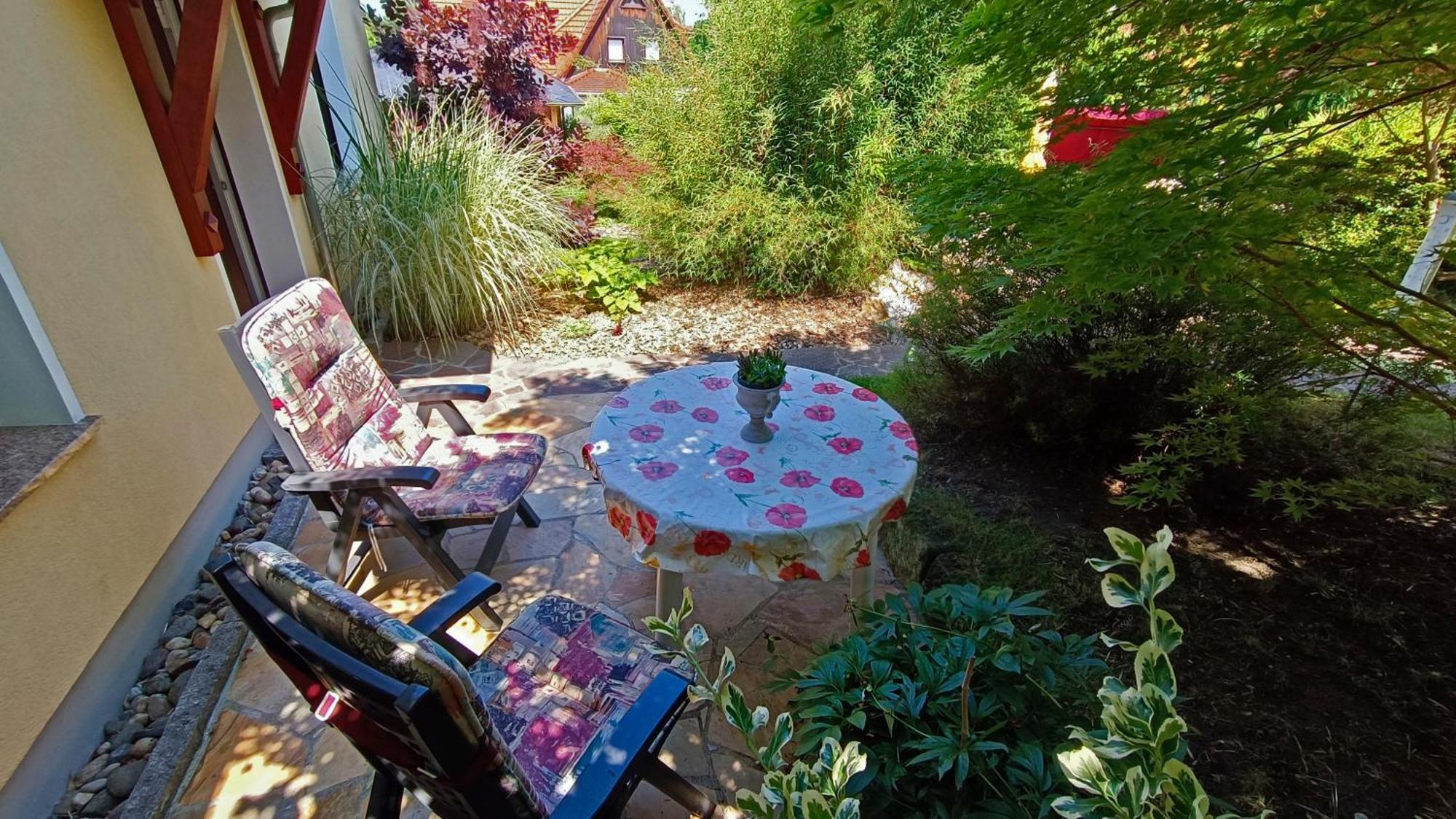 Ferienhaus Und Ferienwohnung "Am Waldsaum" Gohrisch Szoba fotó